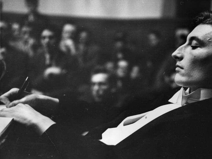 Does Dressing Up Make You&nbsp;Smarter?